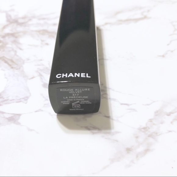 CHANEL | Chanel Rouge Allure Velvet La Preciuse - Picture 5 of 5